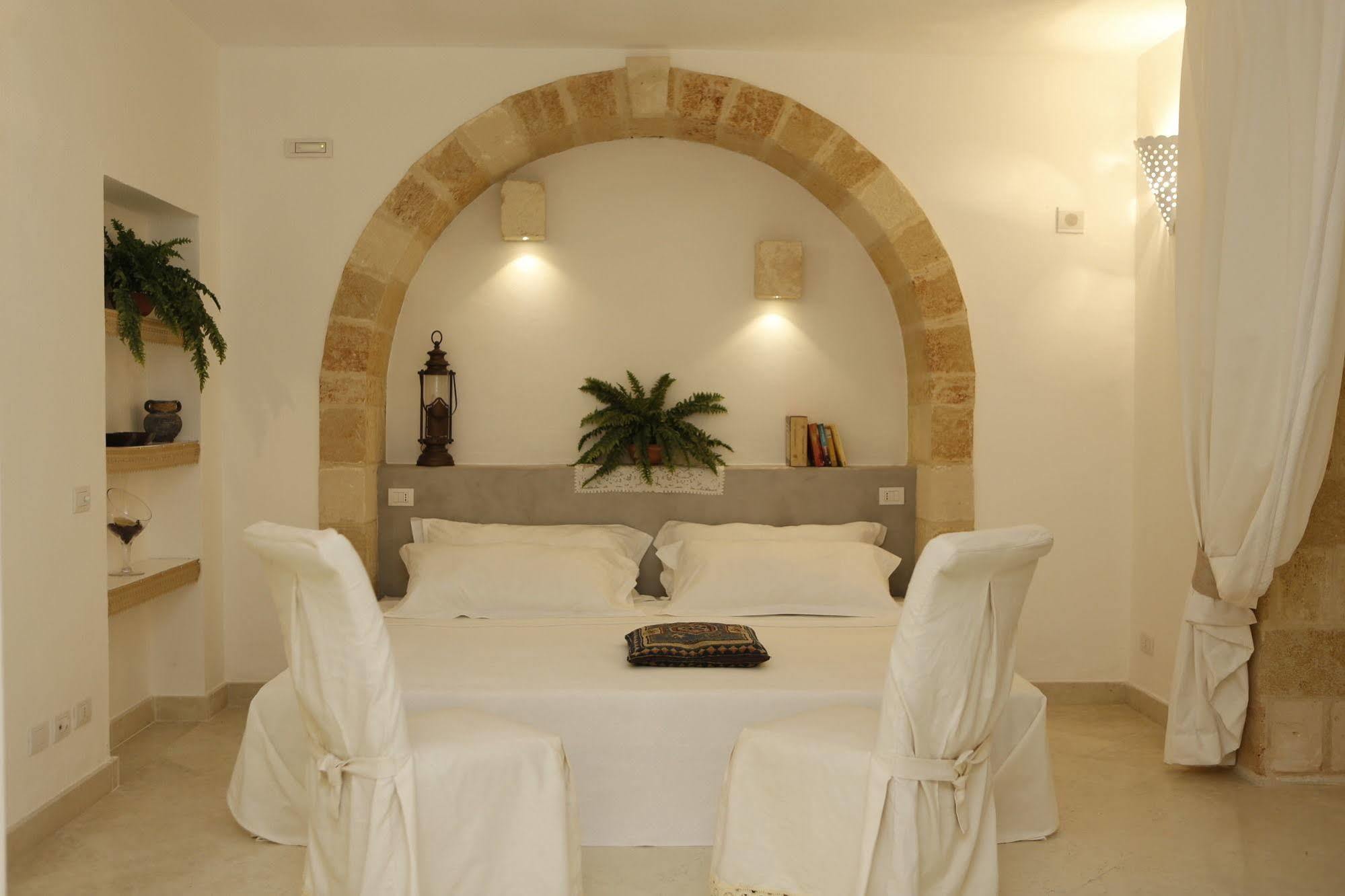 مبيت وإفطار Sanarica Masseria Quadrelli المظهر الخارجي الصورة