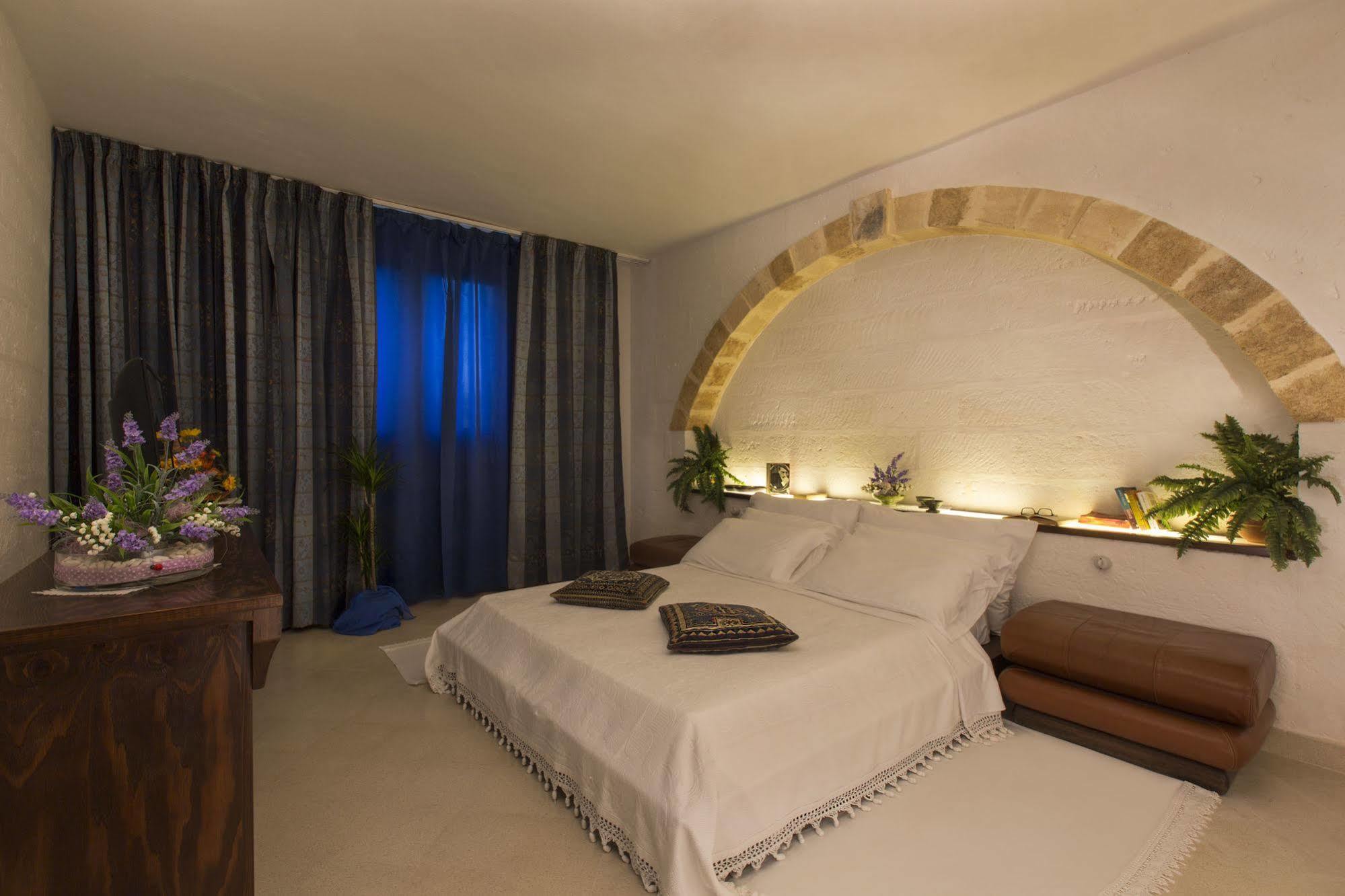 مبيت وإفطار Sanarica Masseria Quadrelli المظهر الخارجي الصورة